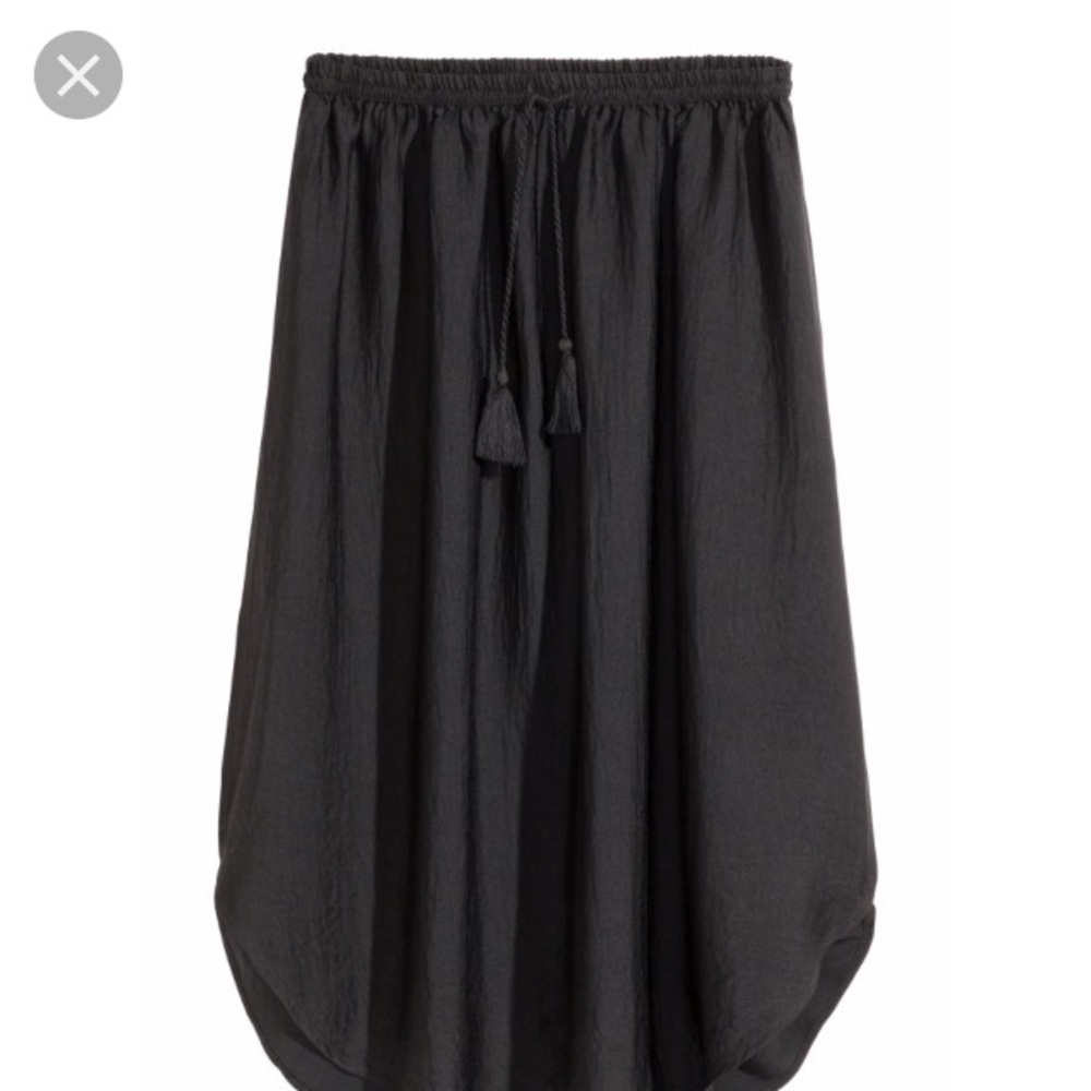 H&M drawstring Lightweight Black Skirt